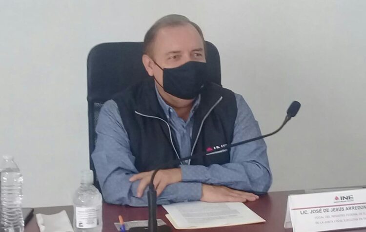 Resguardan credenciales de elector que “olvidaron” recoger