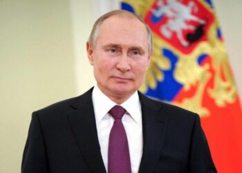Putin promulga ley que le permite reelegirse hasta 2036