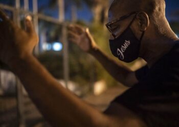 Investigan nuevo efecto secundario covid, uno de cada tres lo tiene