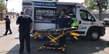 Chocan ambulancia en Nuevo Laredo, hay dos lesionadas
