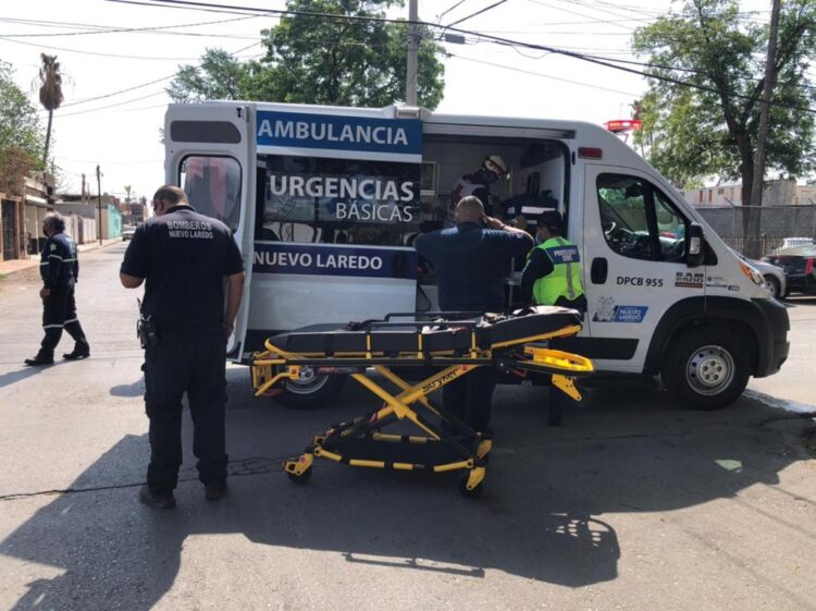 Chocan ambulancia en Nuevo Laredo, hay dos lesionadas