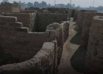 Egipto halla bajo arena ‘ciudad perdida’ de Luxor