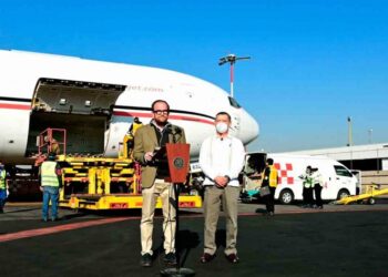 Llega embarque número 17 de vacunas anti Covid-19 de Pfizer