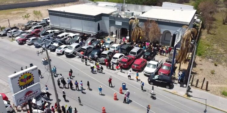 Bloquean puentes internacionales y exigen justicia por crimen cometido por la Guardia Nacional