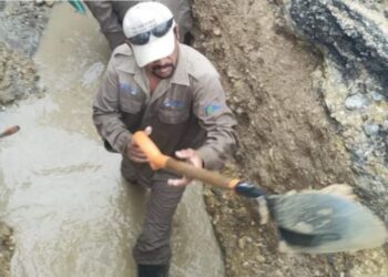 Amplía COMAPA horario para reparar fugas