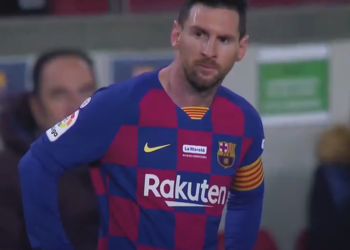 Jugador del Leipzig lo obligarón a tomarse una foto con Messi