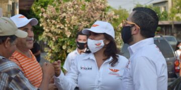 Aprueban a Elva Valles ciudadanos de la Lopez Portillo