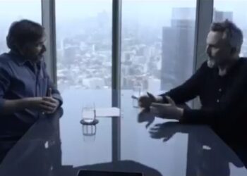 Miguel Bosé le pidío a periodista quitarse el cubrebocas para dar entrevista