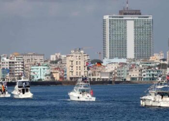 Miles de cubanos se manifiestan para eliminar bloqueos económicos