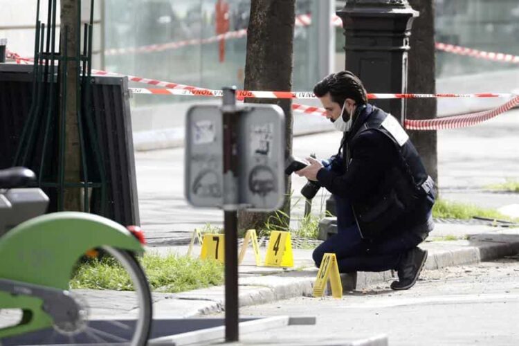 Muere un hombre en tiroteo de París y una mujer se encuentra herida de gravedad