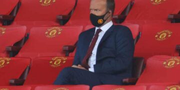 Vicepresidente del Manchester United rdejerá su cargo a finales de año