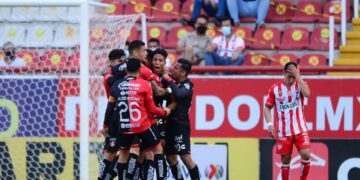 La remontada y goleada con que los rojinegros aseguraron su lugar en la zona de repechaje