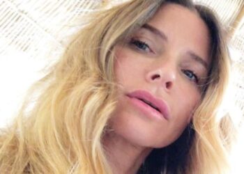 Issabela Camil posó junto a sus dos bellas hijas, Antonia y Victoria en portada de revista