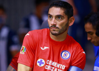 Cruz Azul está en pláticas con Orbelín y Jesús Corona