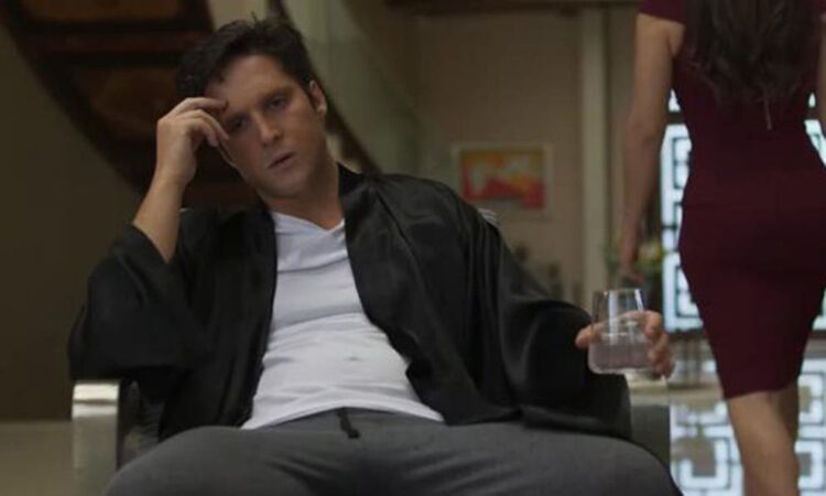 Dos horas tarda Diego Boneta para transformarse en Luis Miguel