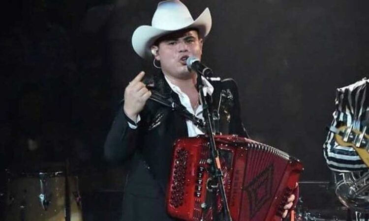 Muere baleado hermano de Alfredo Olivas junto esposa y su bebé de 1 año