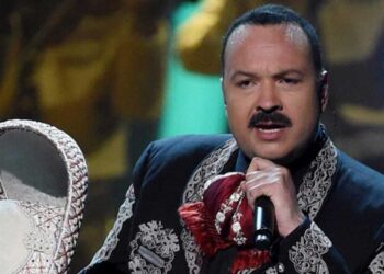 Pepe Aguilar presenta junto a sus hijos  ‘Jaripeo Sin Fronteras 2021’