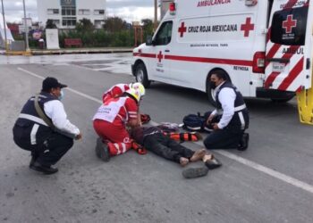 Auto fantasma arrolla y mata a peatón