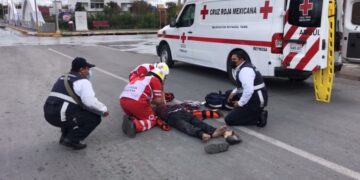 Auto fantasma arrolla y mata a peatón