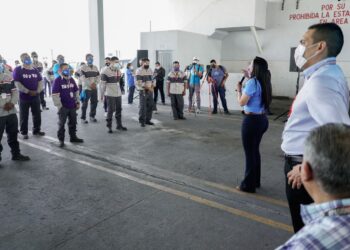 Yahleel Abdala ofrece mejorar condiciones para transporte internacional en Nuevo Laredo