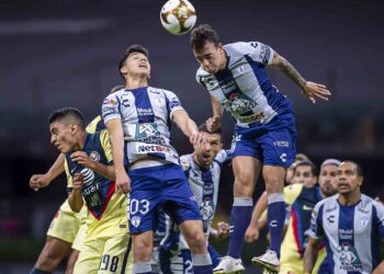 Pachuca elimina a América con goles de visitante