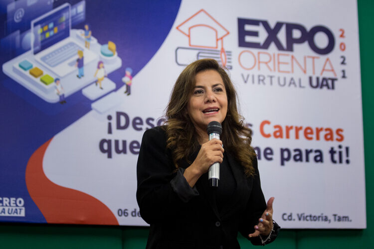 Dictan conferencia “Ser Universitario” a estudiantes de la UAT