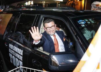 Bours renuncia a candidatura por Sonora, pide voto útil por Borrego Gándara