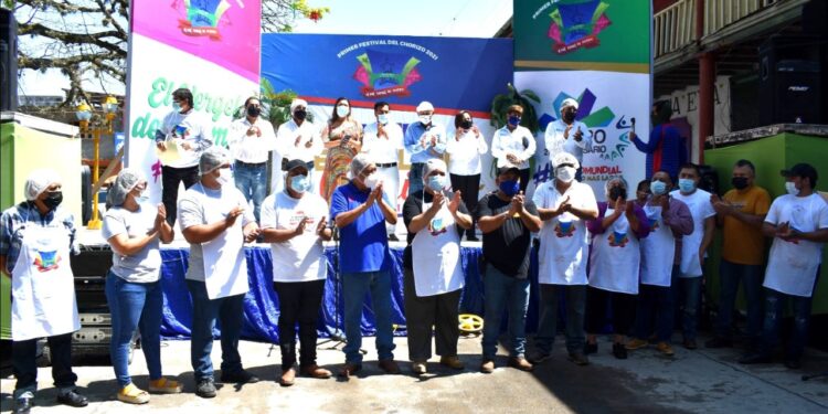 Rompen récord de chorizo más grande del mundo en Ocampo, Tamaulipas