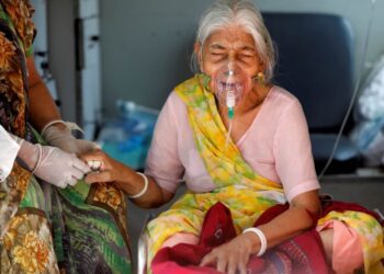 Supera India 25 millones de contagios y registra nuevo récord de muertes