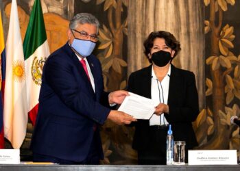 Acuerdan SEP y SNTE alza salarial del 3.9% a trabajadores de la educación