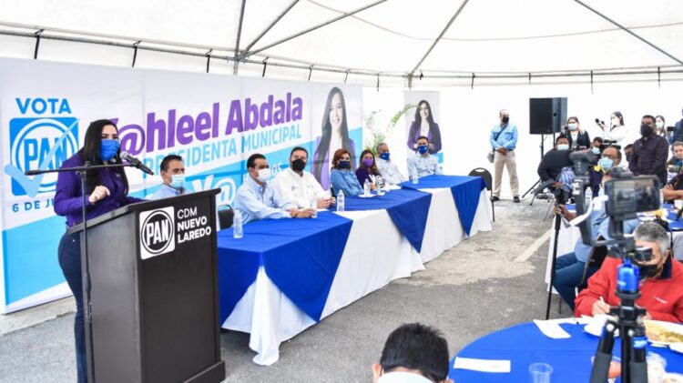 Se solidarizan candidatos con población de Nuevo Laredo, tras tromba