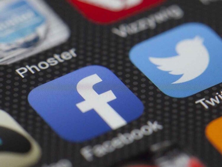 Facebook usará inteligencia artificial para controlar contenidos dudosos