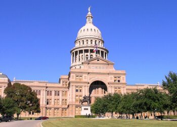Texas promulgan ley antiaborto después de seis semanas de embarazo
