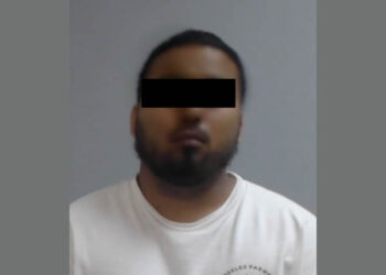 Los arrestan por balear accidentalmente a a su hija