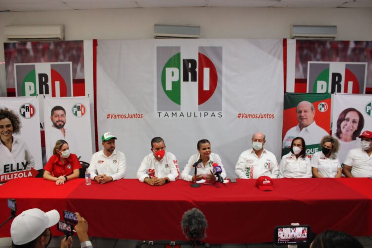 Exhortan a mujeres de Victoria ‘no dejarse engañar’ y votar por Alejandro Montoya