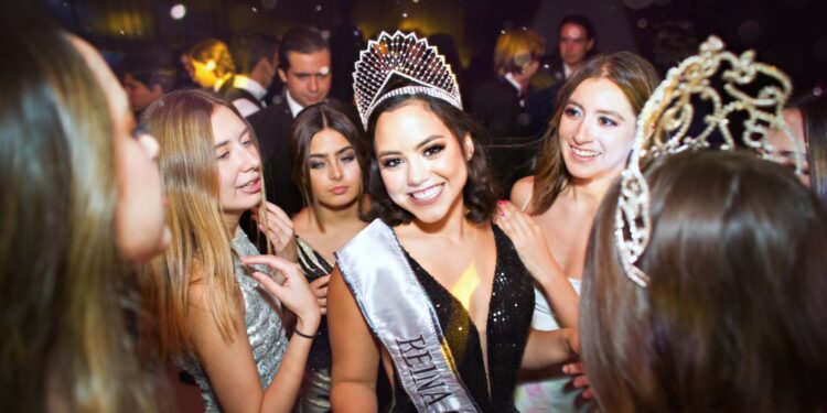 Isabel Reyna Virues nueva soberana del Casino Victorense