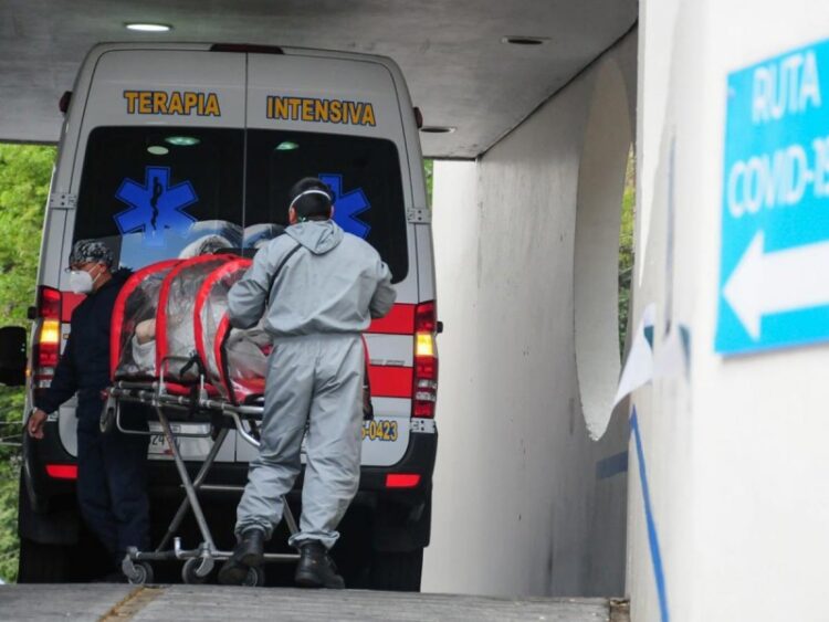 México suma 221 mil 647 muertos a causa de covid-19