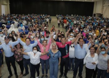 Toma protesta Pilar Gómez a defensores del voto en Victoria
