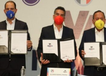 PAN, PRI y PRD presentan y firman coalición legislativa 21-23