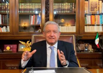 Adquiere México refinería en Texas por 600 mdd, anuncia López Obrador