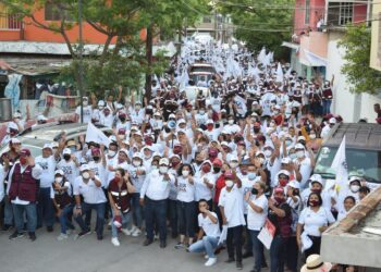 Plantea Olga Sosa mayor impulso a educación en Tampico 