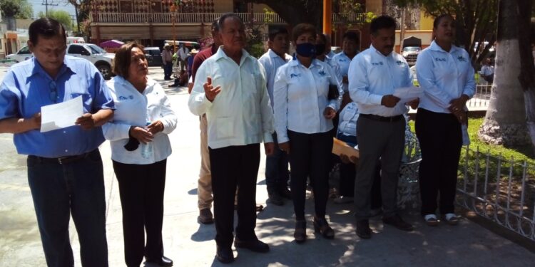 Reconocen labor de destacados personajes de Ocampo, Tamaulipas