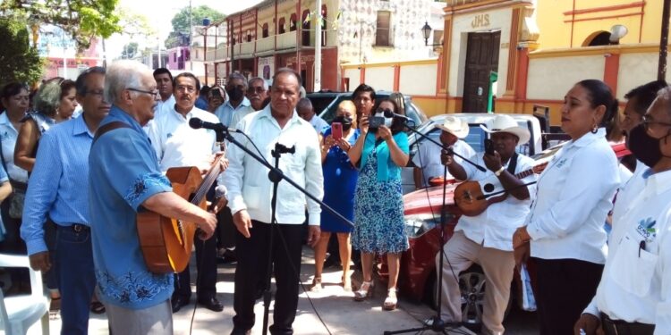 Reconocen labor de destacados personajes de Ocampo, Tamaulipas