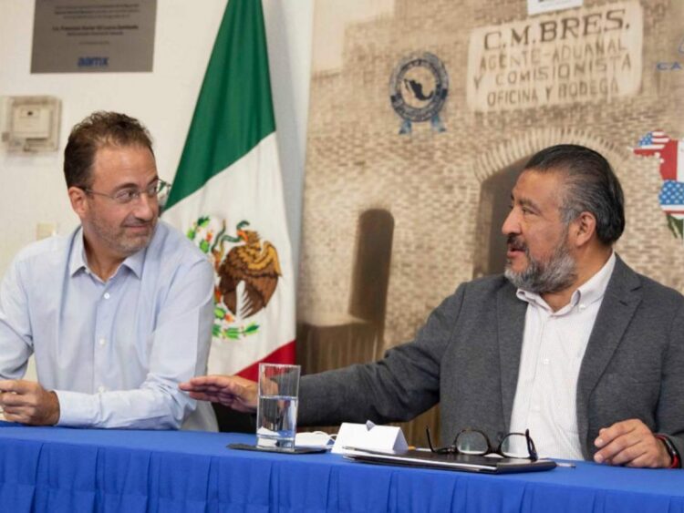 Agentes aduanales se unen en combate contra la corrupción