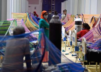 Mueren en hospitales de India por falta de oxígeno