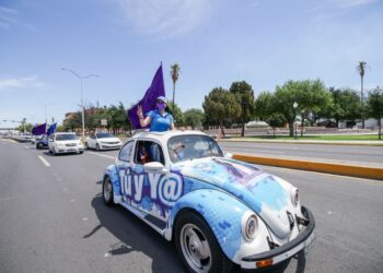 Mil automovilistas en caravana de candidatos del PAN en Nuevo Laredo