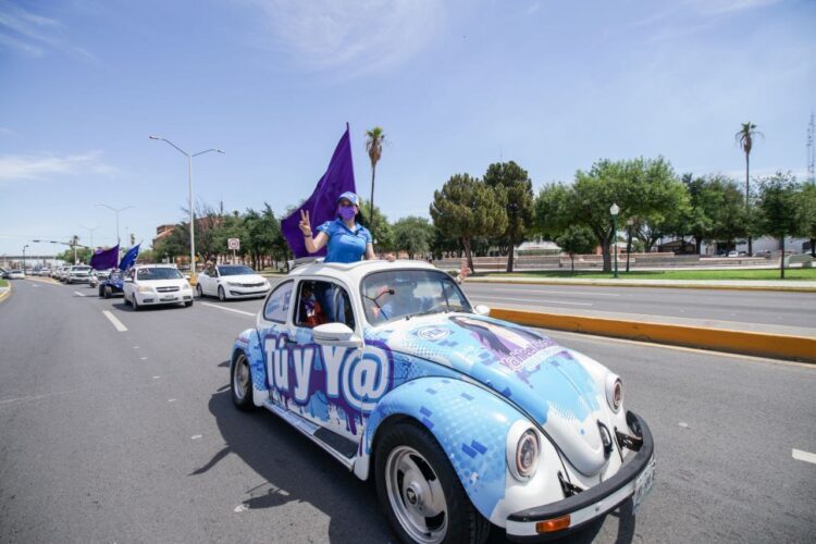 Mil automovilistas en caravana de candidatos del PAN en Nuevo Laredo