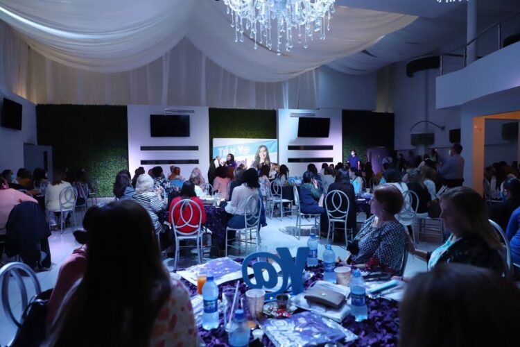 Usaré la política para apoyarlas, asegura Yahleel a mujeres trabajadoras