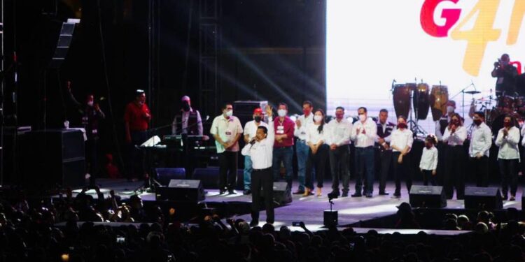 Encabeza Gattás magno cierre de campaña en Victoria con Kumbia Kings