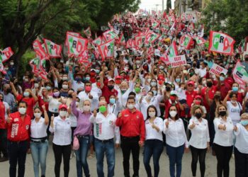 A cerrar filas para rescatar Victoria del abandono, llama Alex Montoya